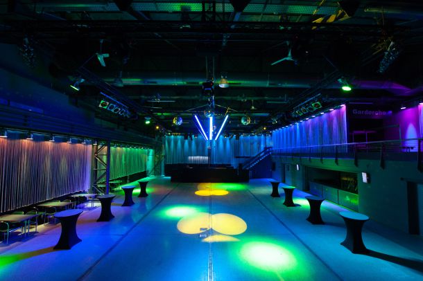 Discobetrieb im Saal des Event-Haus Alte Schmelz.